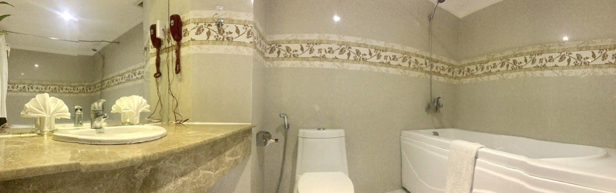 Hoang Yen Hotel Quy Nhơn Exterior foto